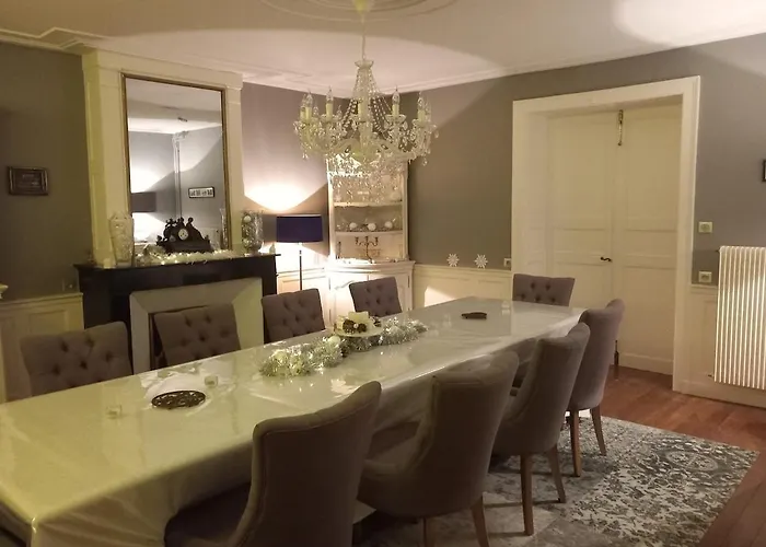 Semesterbostad Les Volets Bleus Gondrecourt-le-Château