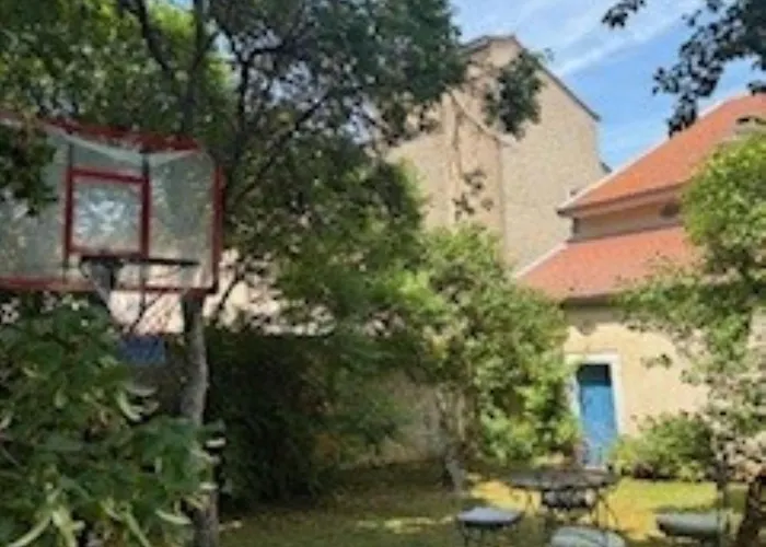 Semesterbostad Les Volets Bleus Gondrecourt-le-Château