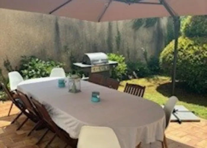 Semesterbostad Les Volets Bleus